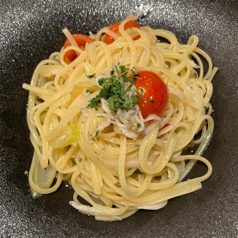 シラスと長ネギのオイルパスタ(STARRACE KOMORO（スタラス小諸）)