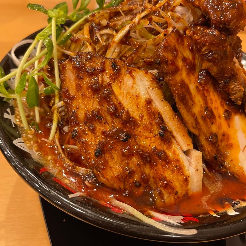 肉盛り味噌ラーメン(二代目らーめん源之丞)