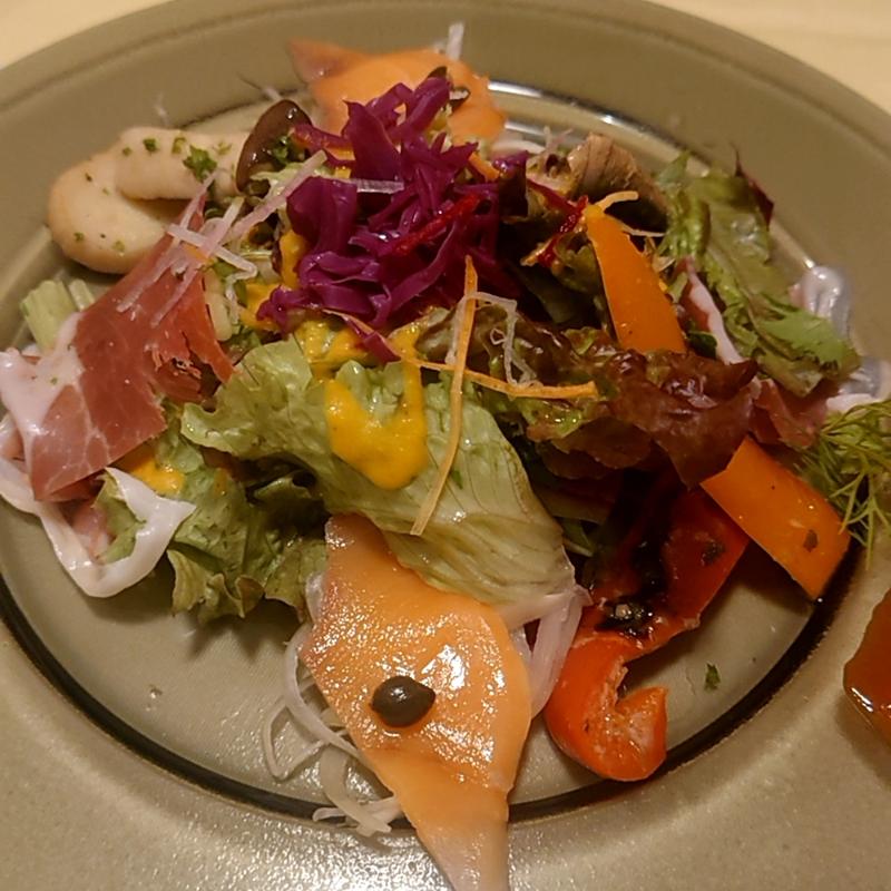 シェフサラダ(銀座スイス 本店)