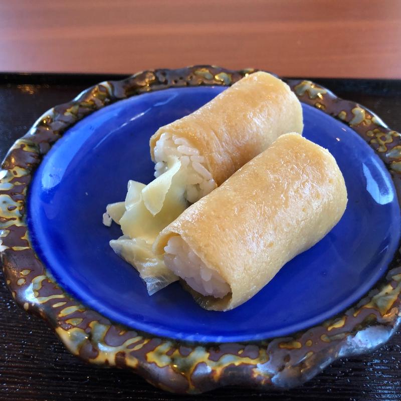 冷やし天ぷらそば（棒いなり2個付き）(すし・創作料理 一幸 東松戸店)