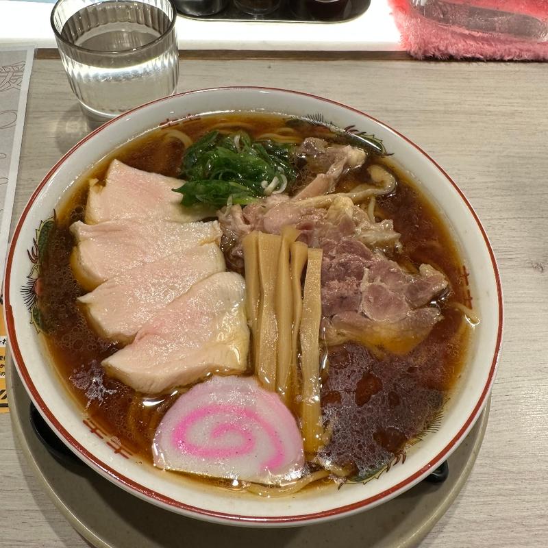愛媛ブラウン　麺大盛り(麺処 愛媛ん軒)