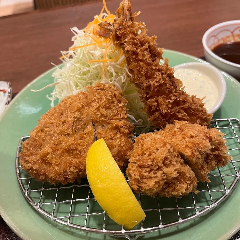 とんかつ、ヒレカツ、海老フライ御膳(かつまさ伏見)