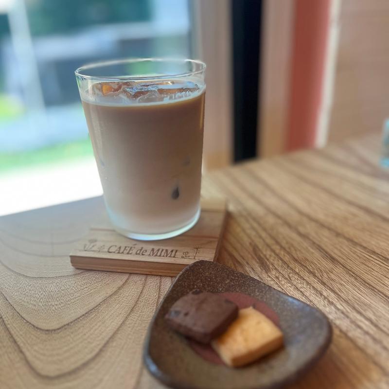 アイスカフェラテ(カフェドミーミ（Café de mimi）)