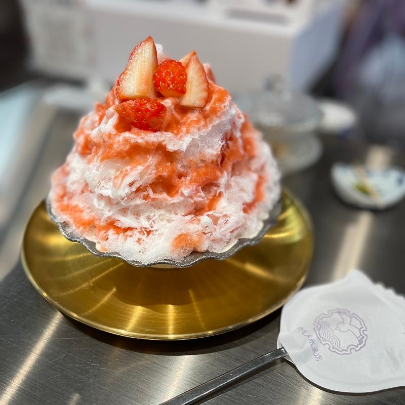 生イチゴミルク(スイーツ×かき氷 カモメ氷菓店 関内)