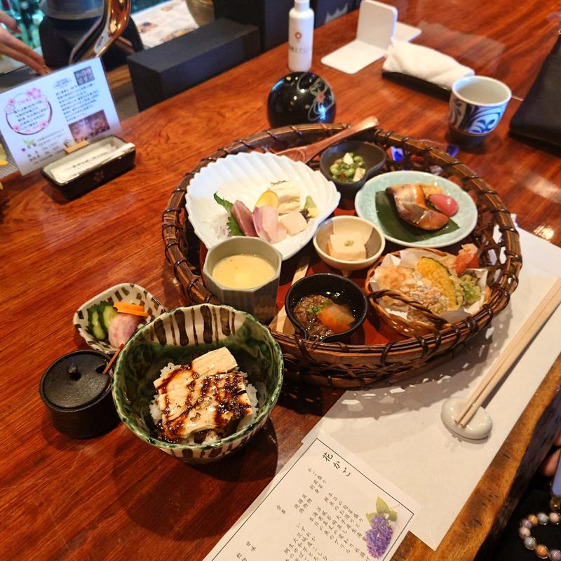 花かご(とう粋庵 （とうすいあん）)