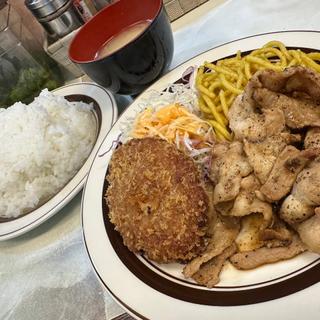 ポークからし焼肉&メンチカツランチ(大)(洋包丁 高田馬場店)
