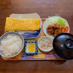 だし巻きと唐揚げ定食(食彩処 きまま)