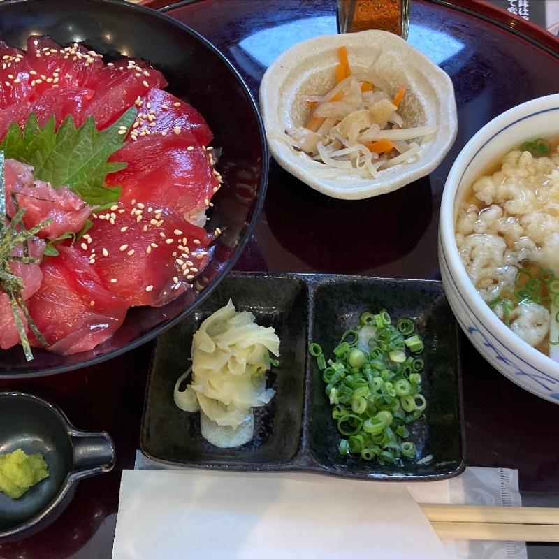 まぐろ丼(まぐろの館 （マグロノヤカタ）)
