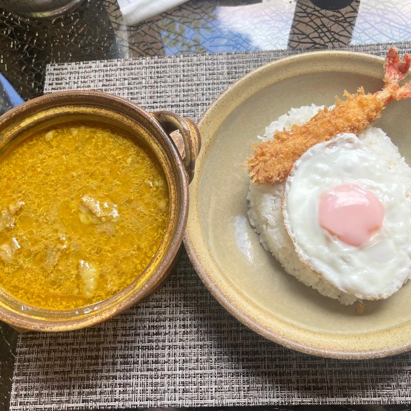 マトンカリ　目玉焼き、エビフライトッピング(カレー工房インド ガンガ店 )