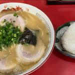 (宝来軒 本店 （ほうらいけん）)