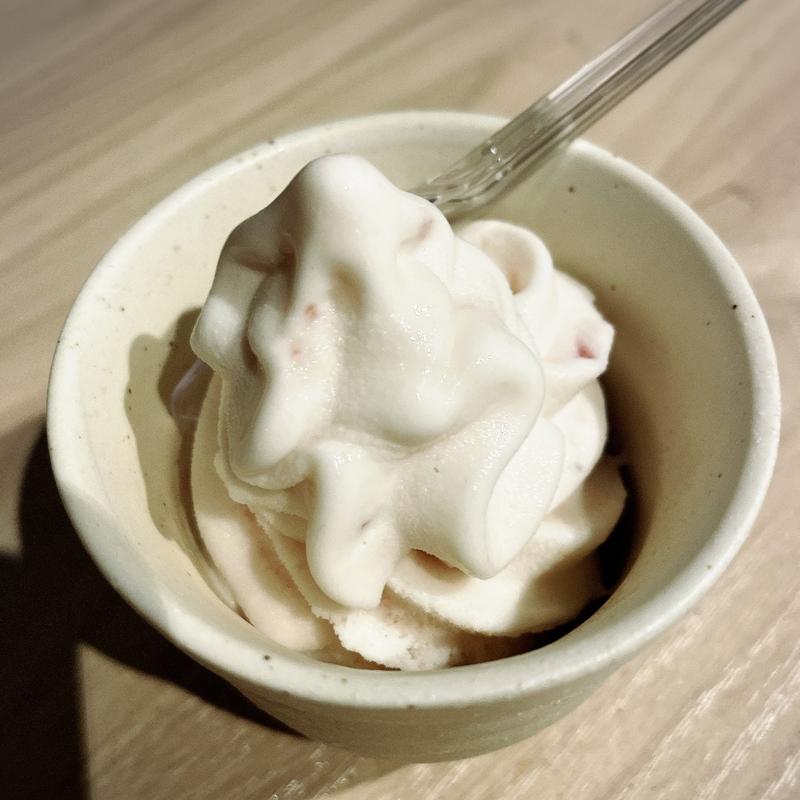 練乳いちご(中目黒ひつじ 目黒川店)