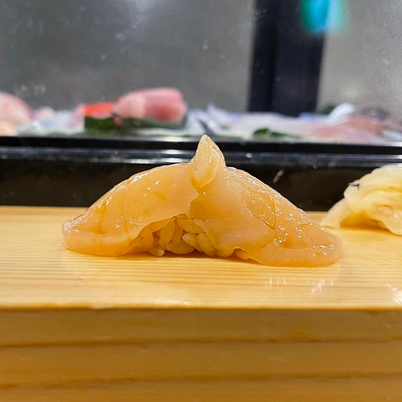 帆立(鮨屋とんぼ 栄店)