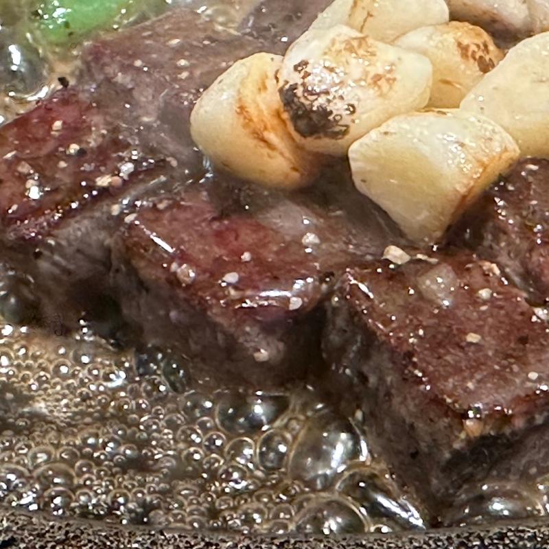 にんにくステーキ(★1階ステーキハウス キングス★2階レストランバージオウ(ZIOU))