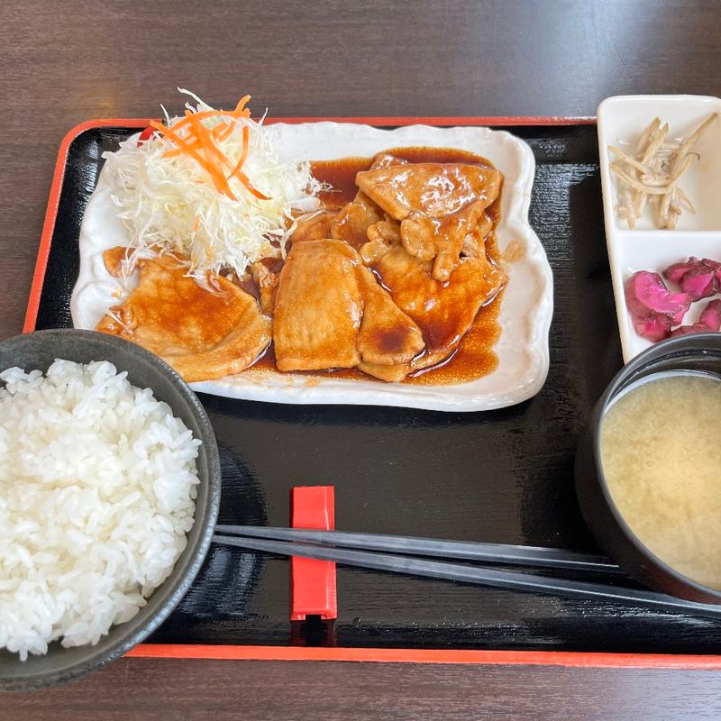 生姜焼き定食(しあわせ食堂)