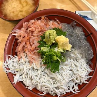 駿河三色丼(魚河岸 丸天 みなと店)