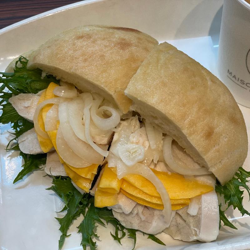 チキンとサラダかぼちゃのサンド(メゾンカイザー ボーノ相模大野店)