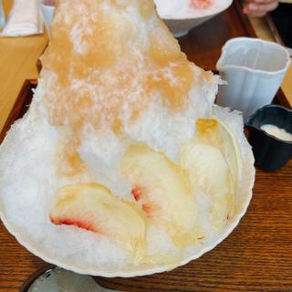 フレッシュフルーツかき氷 モモ(天然かき氷＆フルーツパフェとちゃんぽん たち花)