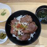 牛タン丼(国見サービスエリア（上り線）スナックコーナー )