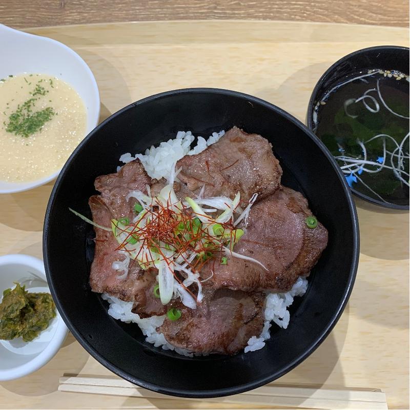 牛タン丼(国見サービスエリア（上り線）スナックコーナー )