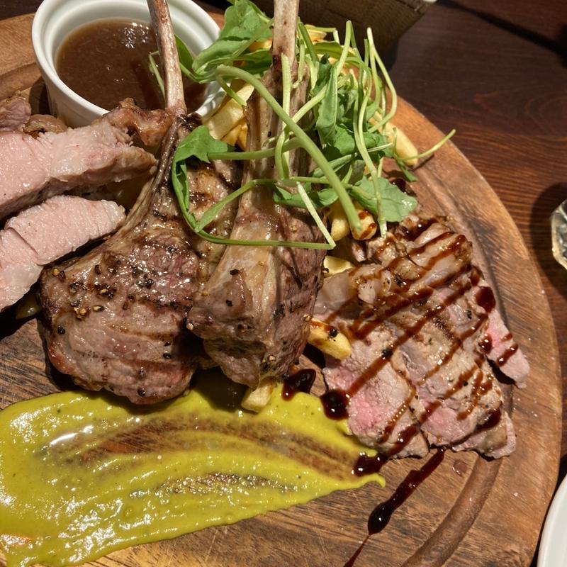 本日のグリル肉3種の盛り合わせ(ワインバル八十郎 上野パルコヤ店)