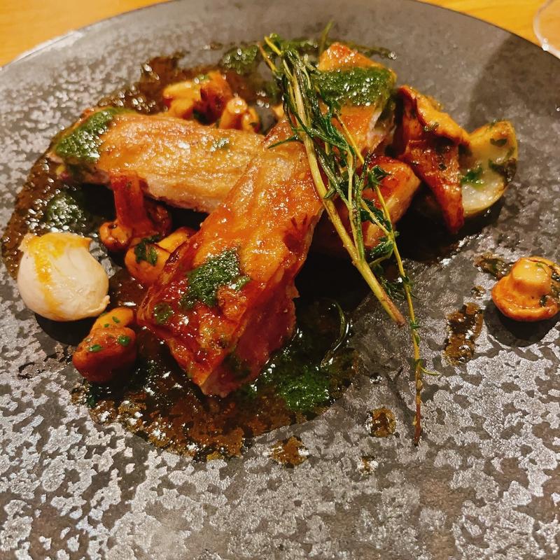 フランスピレネー　乳飲み仔羊ロースト(渡辺料理店)