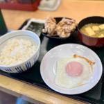 目玉焼き朝定食(なか卯 すすきの西店 )