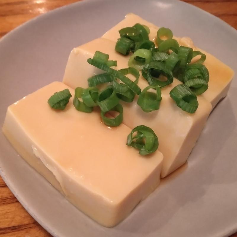 カニ味噌豆腐(小鉢とお酒 KANADE)