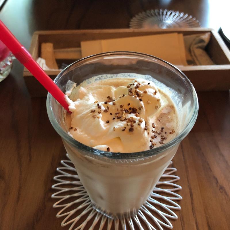 アイスそば茶ラテ(庭園喫茶錦)