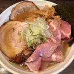 肉煮干しそばのハーフ