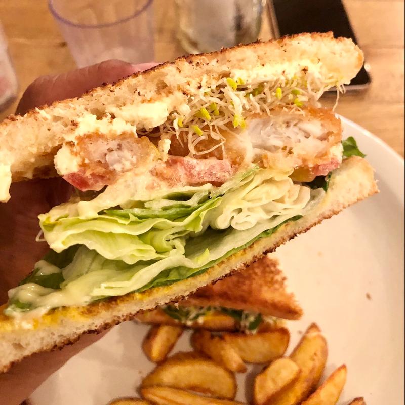 Fried Fish Sandwich (L.A.GARAGE3 )