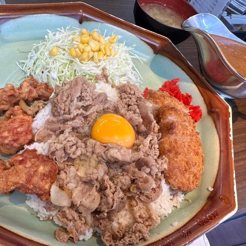 肉三昧(どん亭 新城店)