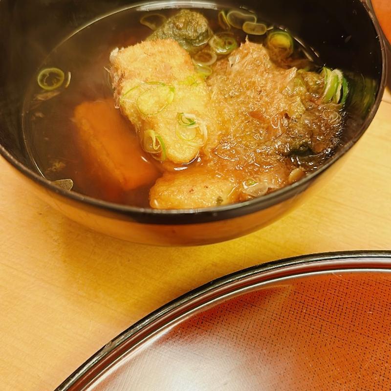 (出逢ひ茶屋 おせん （であひちゃや おせん）)