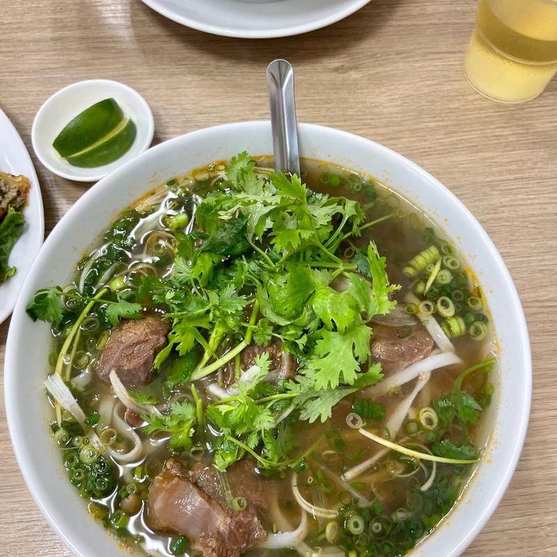 ビーフシチューのフォー(フォーミン)