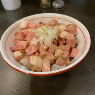 チャーシュー丼(namaiki noodles)