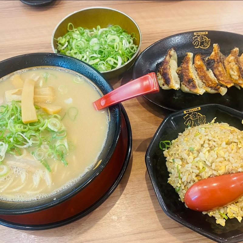 うま屋セット(特製らーめん&ミニチャーハン) 餃子(豚旨うま屋ラーメン 愛西町方店)