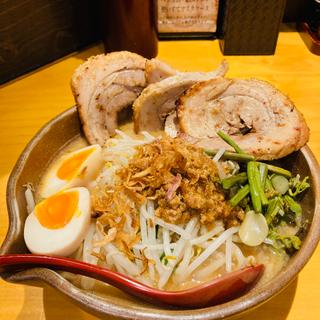 信州味噌炙りチャーシュー麺(麺場 田所商店 多摩ニュータウン店)
