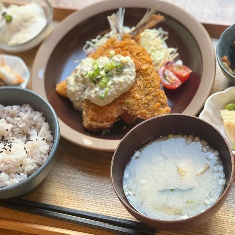 アジフライ定食(タヨリ)