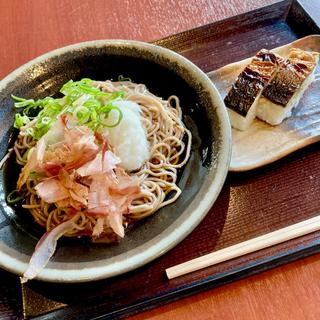焼鯖寿司とおろしそば(賤ヶ岳SA)