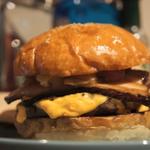 ベーコンチーズバーガー