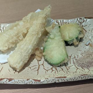 ヤングコーンの天ぷら(釜喜利うどん)