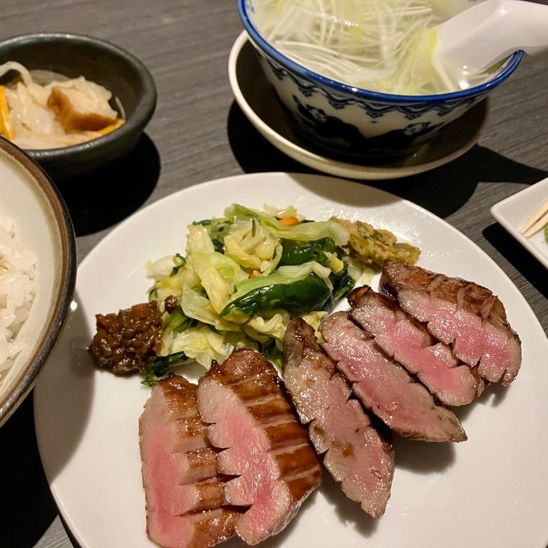 牛たん極定食(牛たん炭焼き 利久 多賀城店 （ぎゅうたんすみやき りきゅう）)