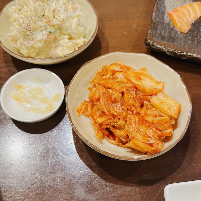 キムチとポテサラ(川田流　新大阪)
