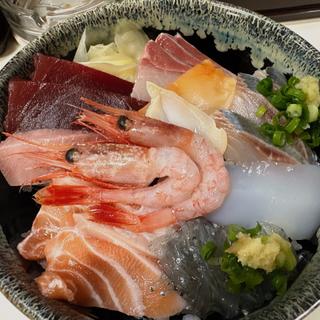 海鮮丼(おさしみどんや)