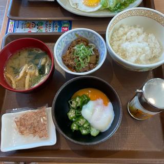 牛まぜのっけ朝食(ごはんミニ)(すき家 横浜笠間店 )