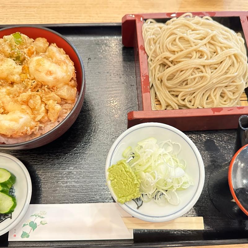 かき揚げ店もセット(稲迺家)