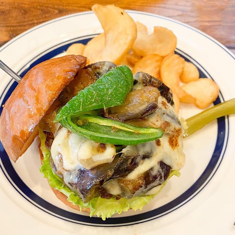 限定　グリル茄子味噌チーズバーガー(アンバープレイス)