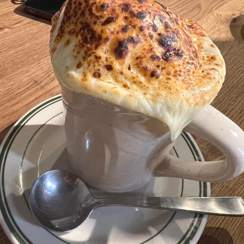オニオングラタンスープ(マロリーポークステーキ 中目黒店)