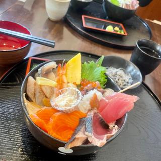 (渥美の丼屋 まるみ)
