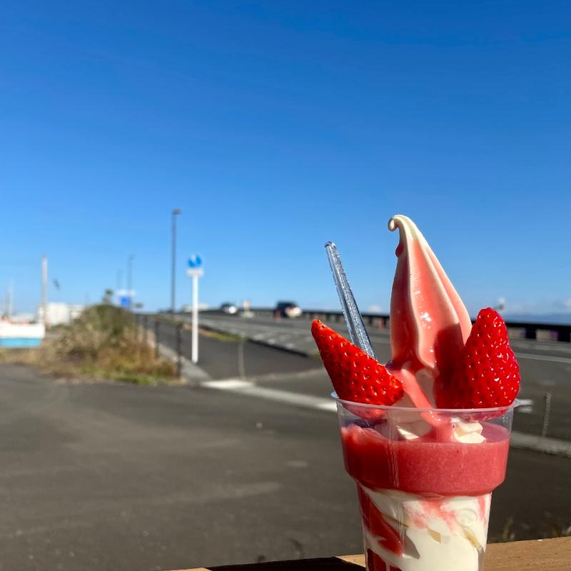 (ストロベリーカフェ （strawberry cafe）)