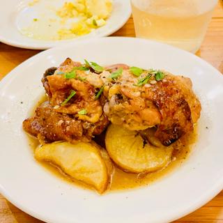 パエリアランチセット　鶏肉のハーブ＆ガーリックソテー(バル ポルティージョ （Bar Portillo）)